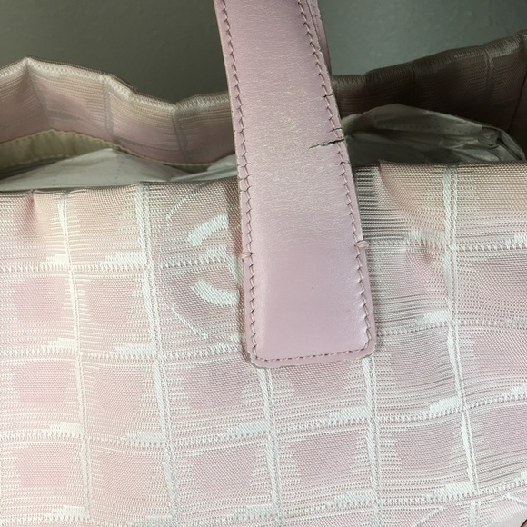 Chanel Pink Nylon Tote medium - Picture 4 of 16